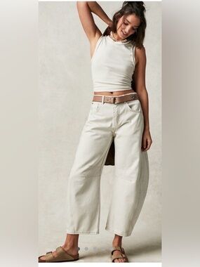 Free People Lucky You barrel jeans size 24 in milk white color